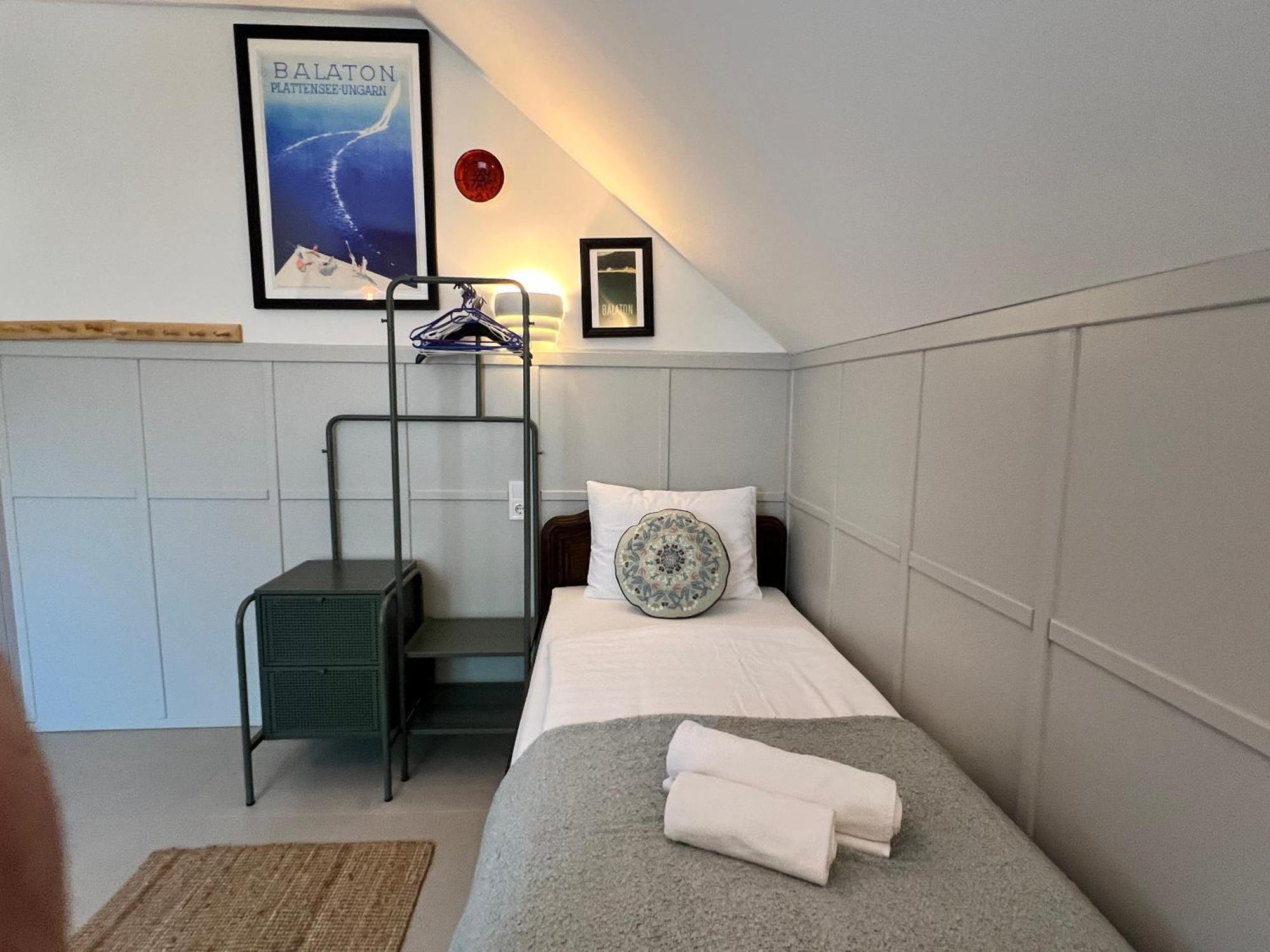 Neon Apartman Csopak Balaton Luaran gambar