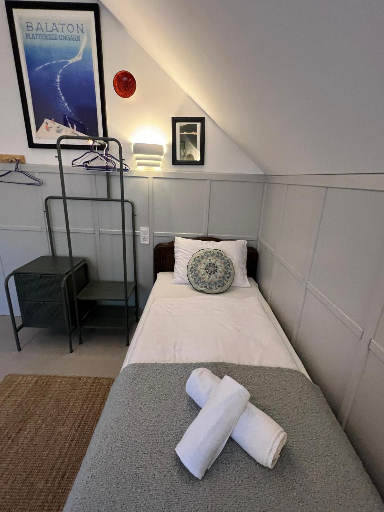 Neon Apartman Csopak Balaton Luaran gambar